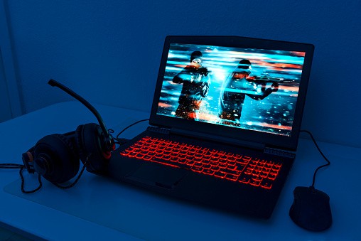 how long do gaming laptops last